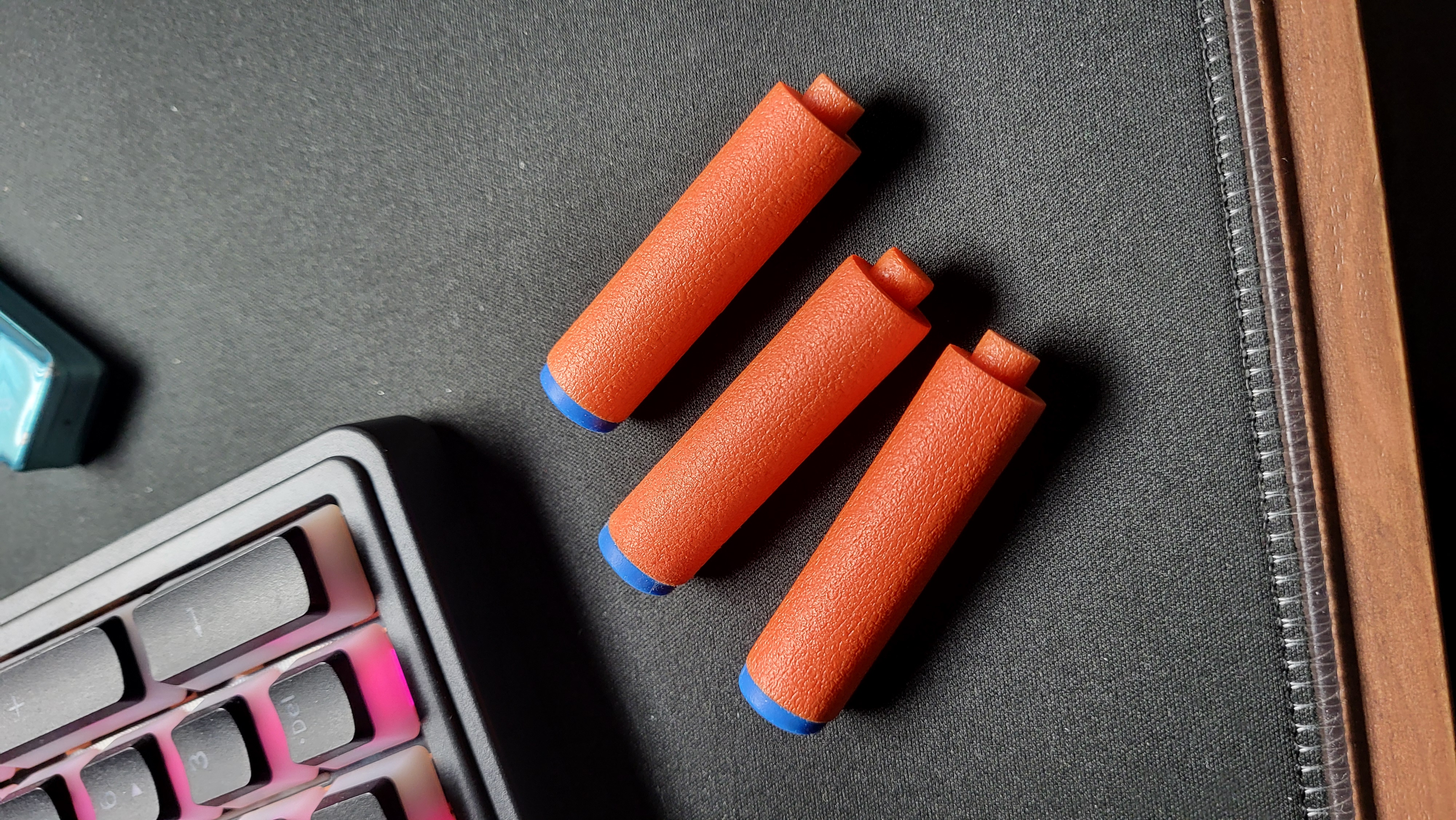 Miniatura 3 do modelo 3D Alcohol NERF Blaster