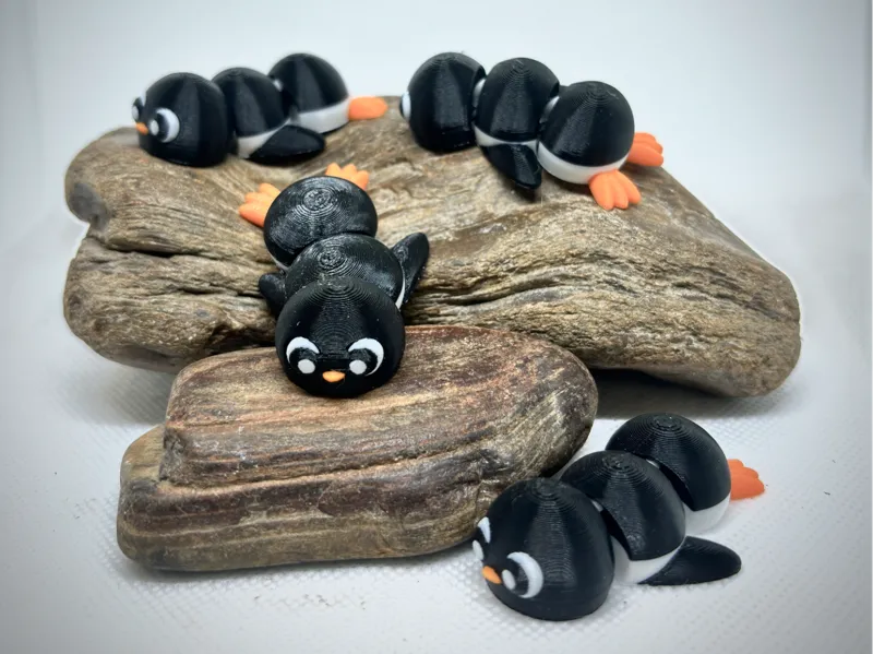 Cute Articulated Baby Penguin 