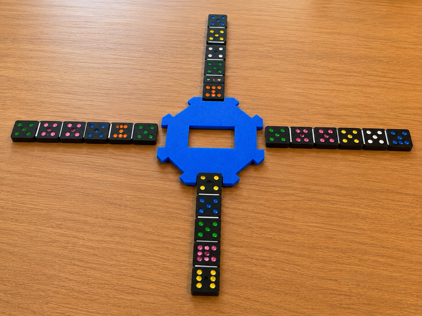Domino hub connector
