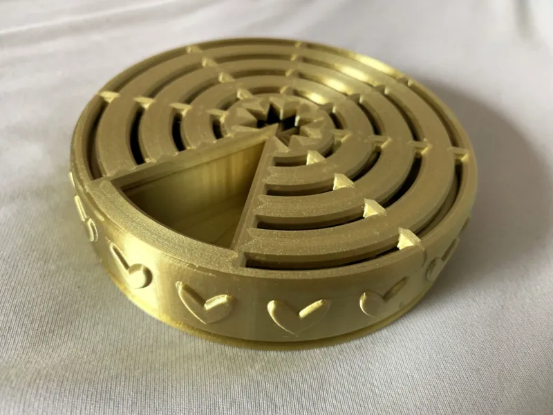 Pill box, storage box for small stuff