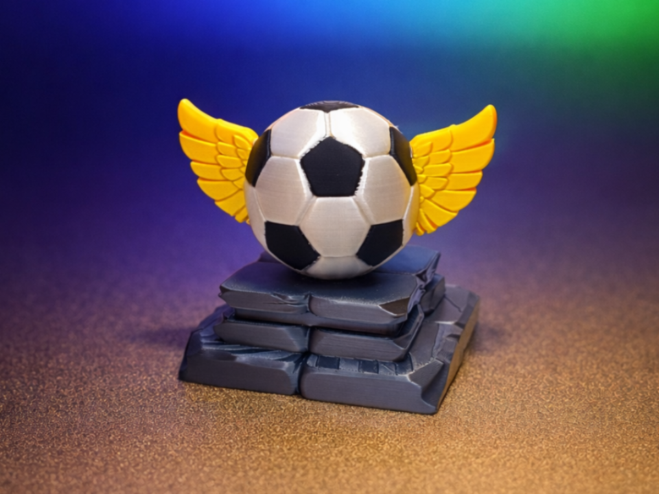Fluegelball "Kick" Soccer Trophy  Fussball Pokal
