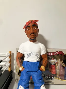 Figura decorativa: 2Pac Shakur – Large Multicolor Caricature Statue — vista de referencia 3