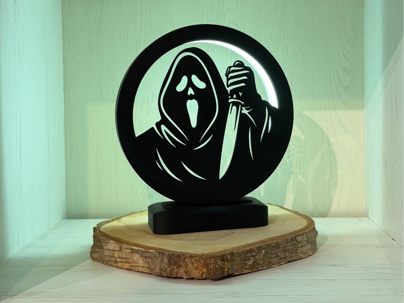 LED Ring Lampe v3 inkl. Rahmen mit Ghostface Motiv