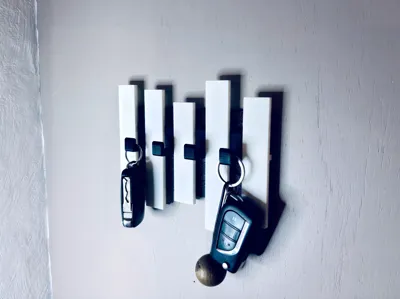 The Acoustic Key Hanger