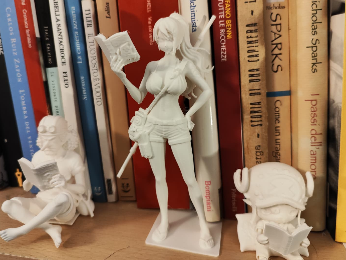 Nami Book Hook – Manga Treasure Guide