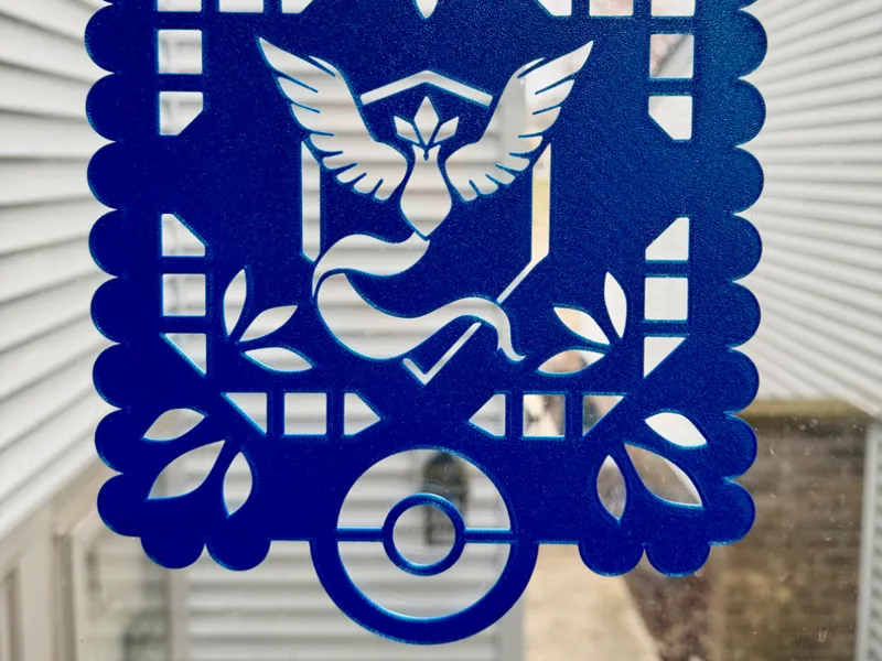 Pokemon Pennant Banner 'Papel picado' Team Mystic
