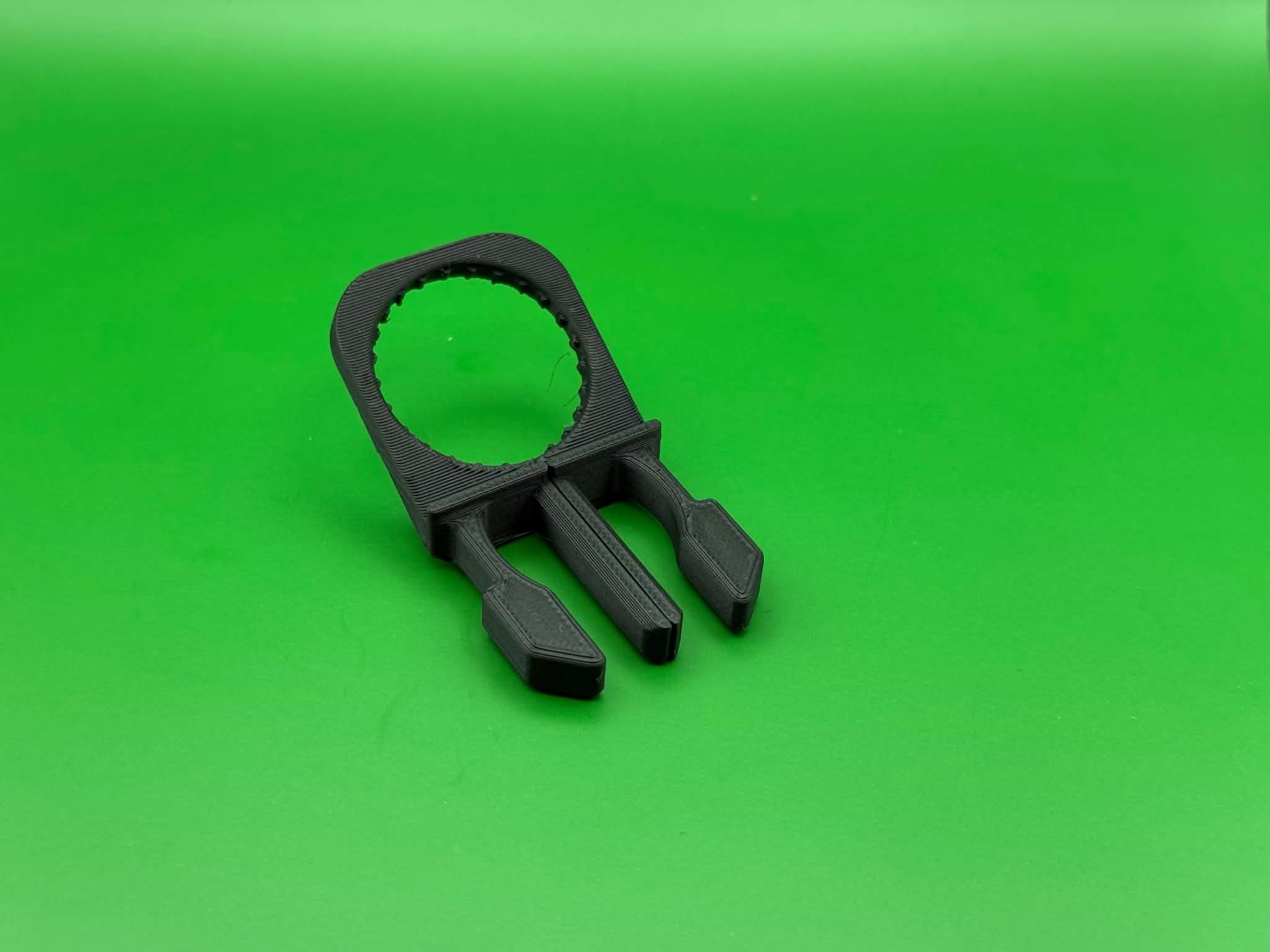 60 degree Angle Bottle Clip