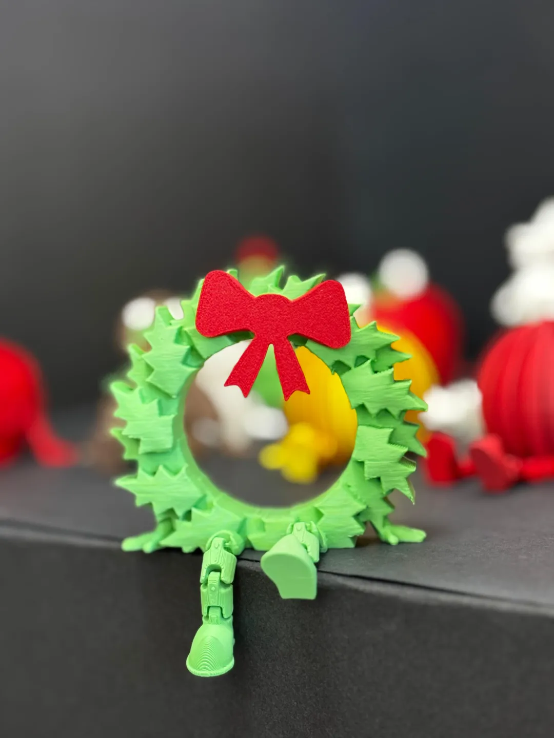 Articulated Christmas Wreath with Hands & Feet view 3