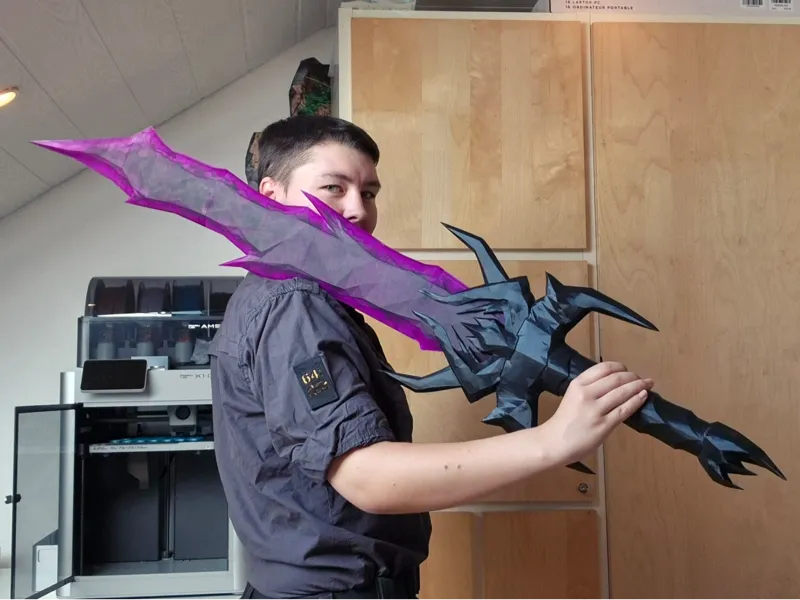 Dark Star Saber (Transformers Prime)