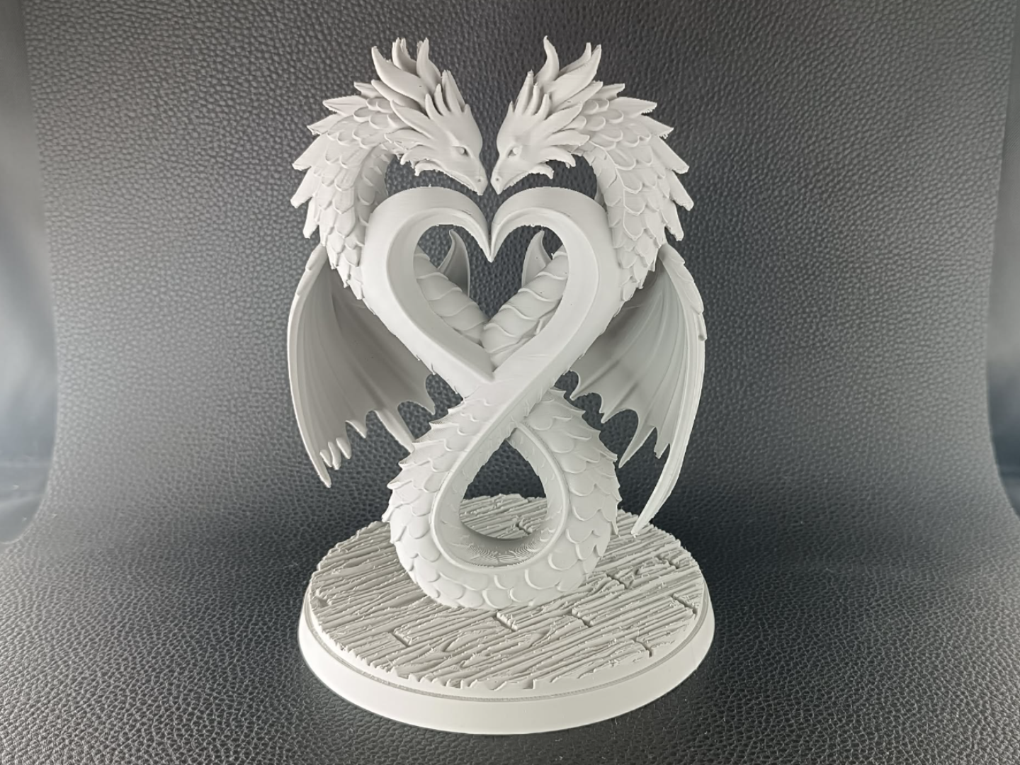 Dragon Love Sculpture – Valentine Day Gift