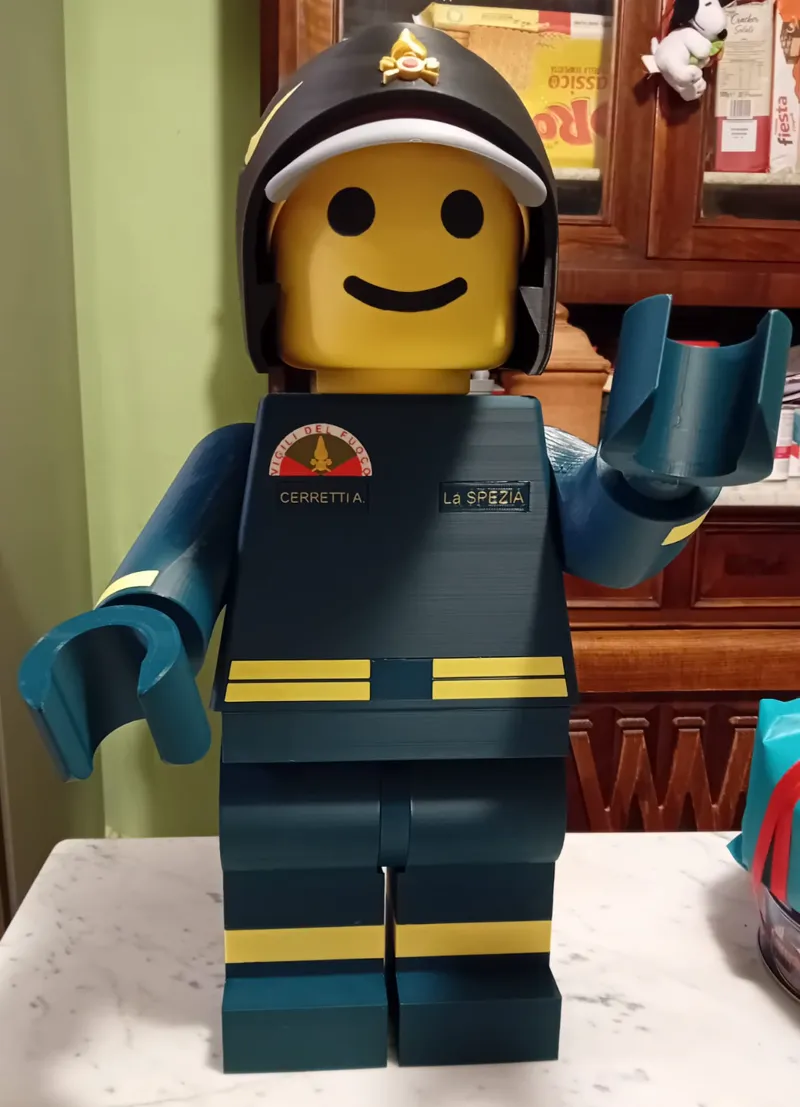 LEGO_giant ITALIAN FIREMAN