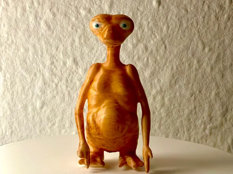 E.T 