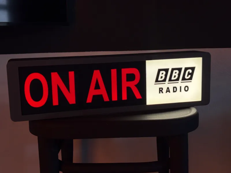 ON AIR BBC RADIO Lightbox