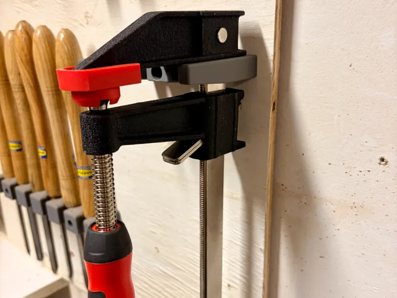 Bessey F-Clamp bar clamp heavy duty wall mount