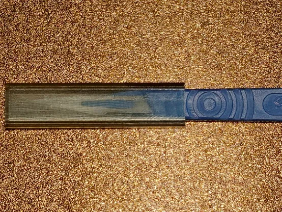 Swann-Morton disposable scalpel blade cover