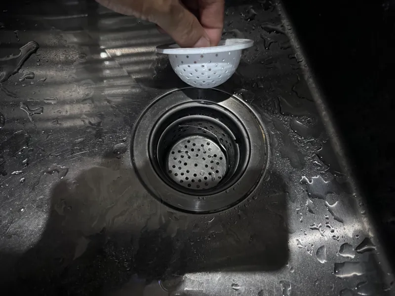 Sink strainer