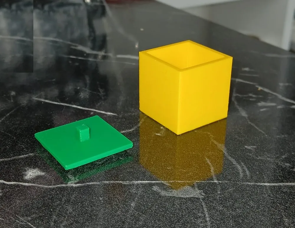 Cube Box Photo Front View cube box with lid - Free 3D Print Model - MakerWorld