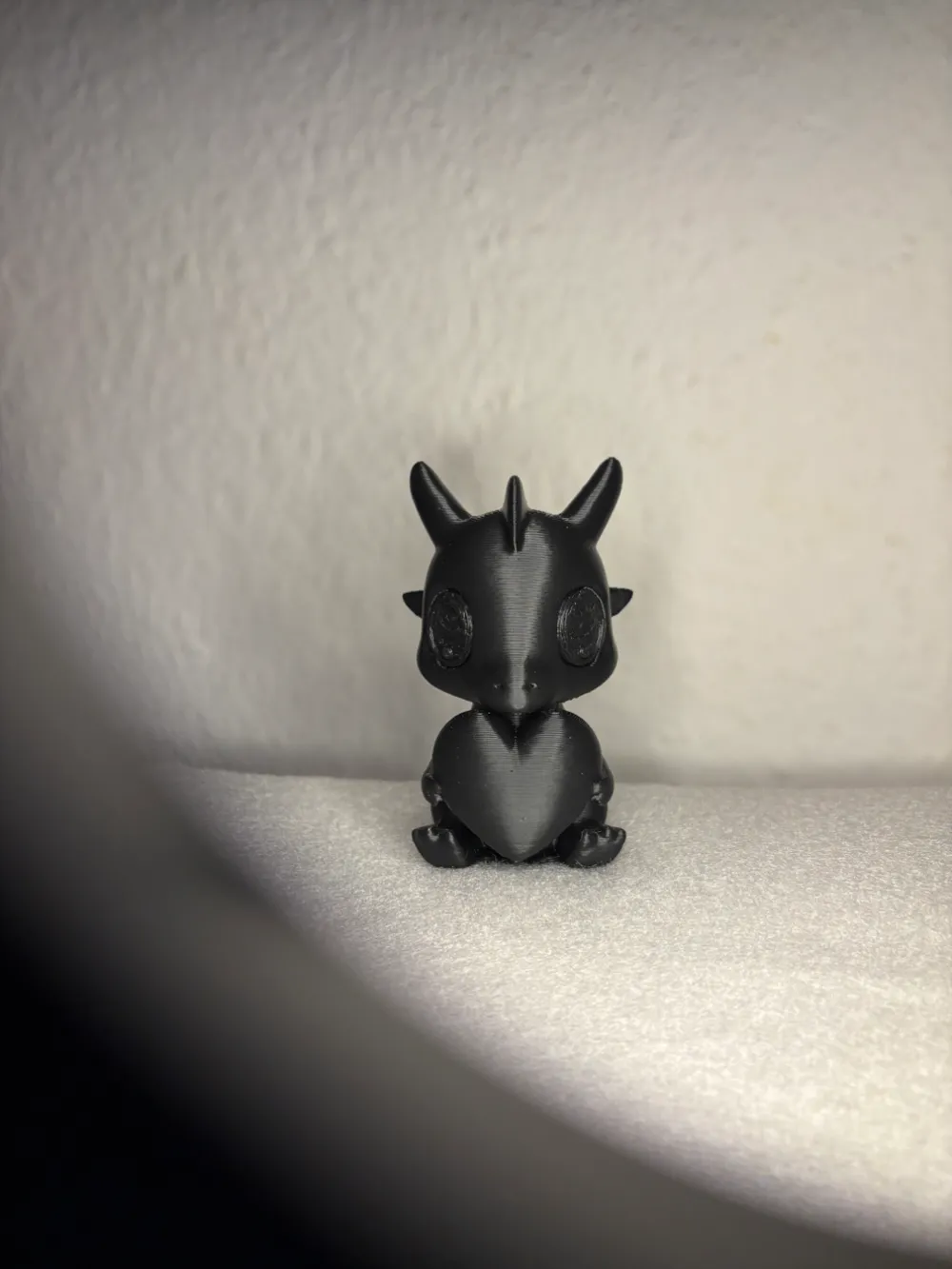 Dragon with heart - Free 3D Print Model - MakerWorld