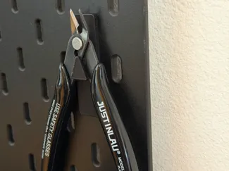 SKADIS Side Cutter Holder - Strong Wall Grip
