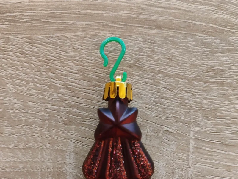Christmas tree hook / Háček na vánoční stromeček