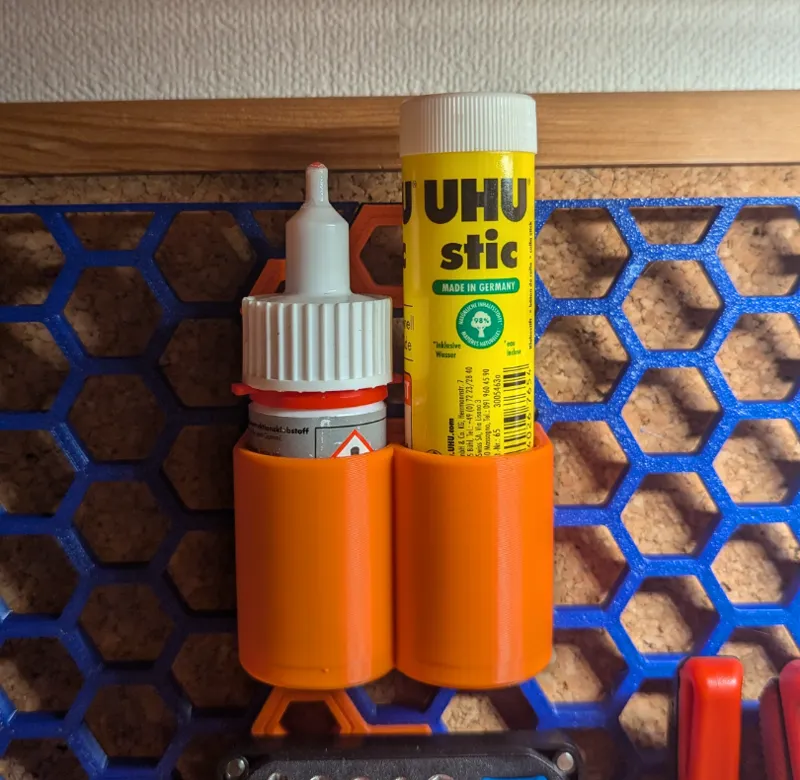 honeycomb clue holder