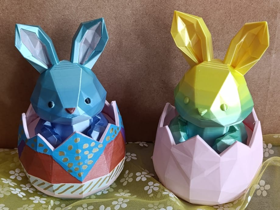 origami easter bunny whit egg 
