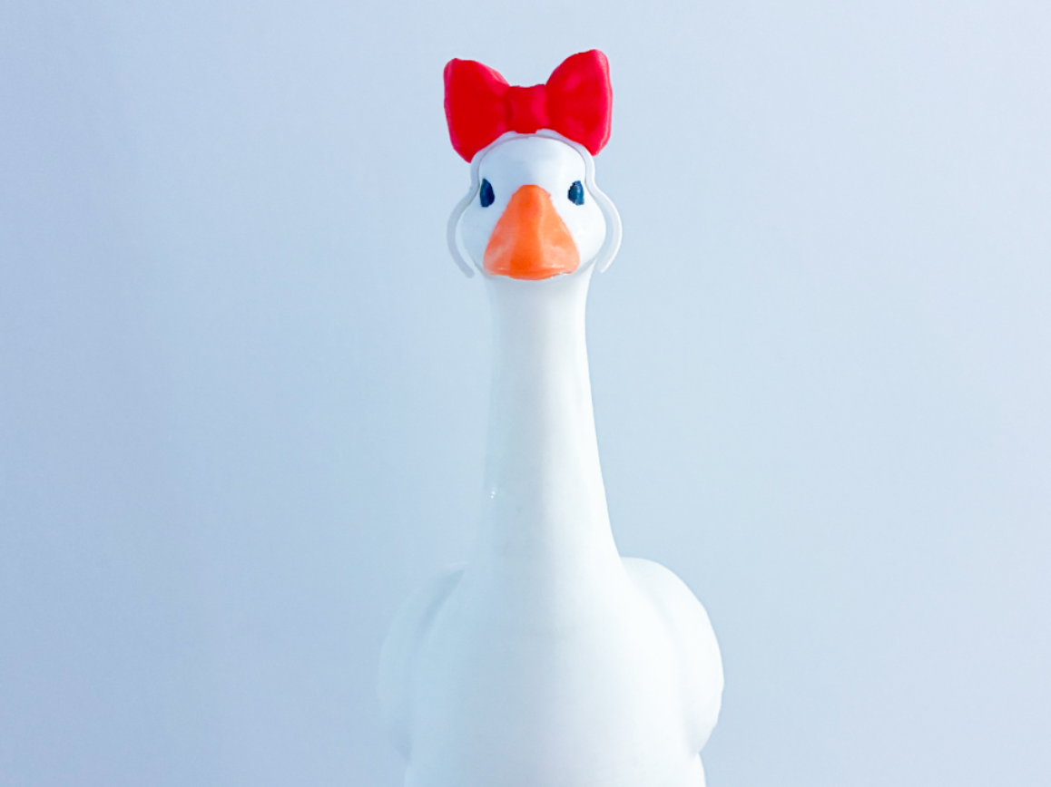 Miniatura de Small Bow Desk Goose Gear