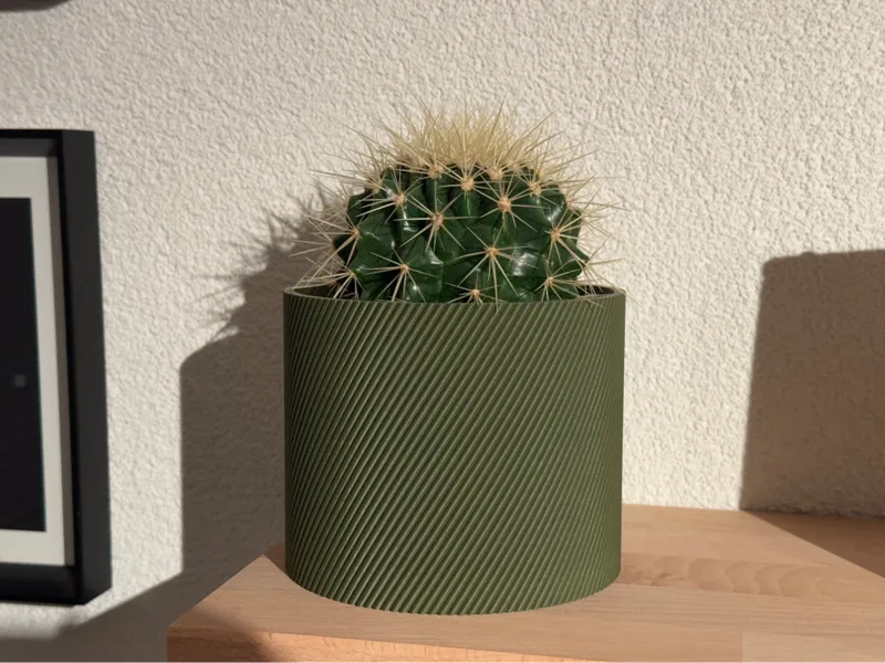 Stylish planter for IKEA Cactus | Diagonal lines