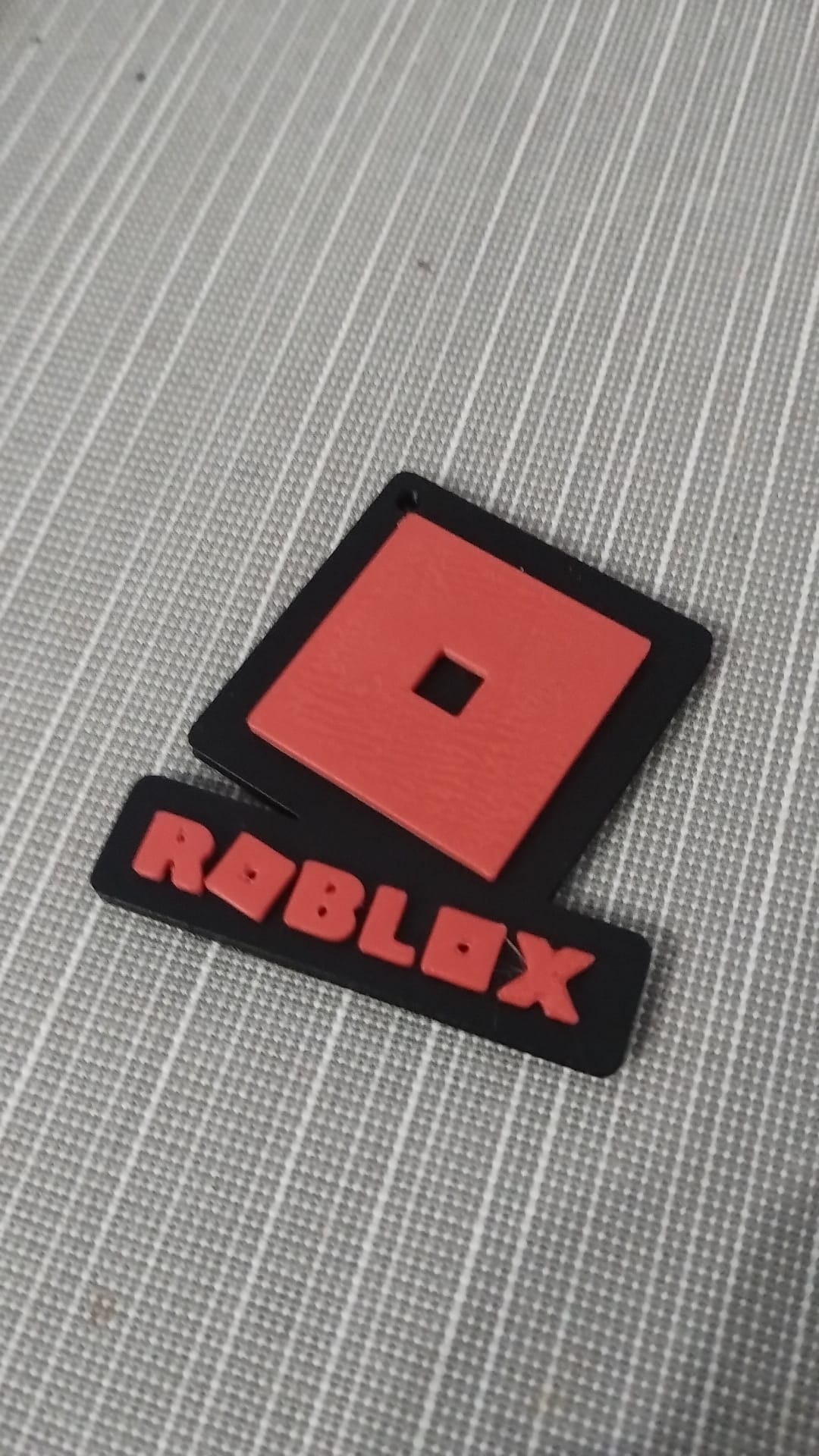 Miniatura 3 do modelo 3D Roblox Logo Keychain