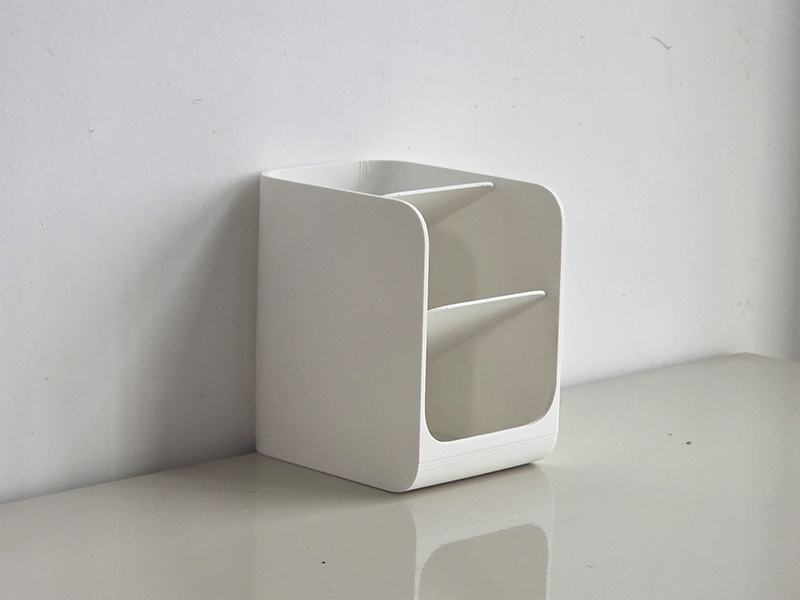Miniatura 2 do modelo 3D 化妆品收纳盒  笔筒  储物盒