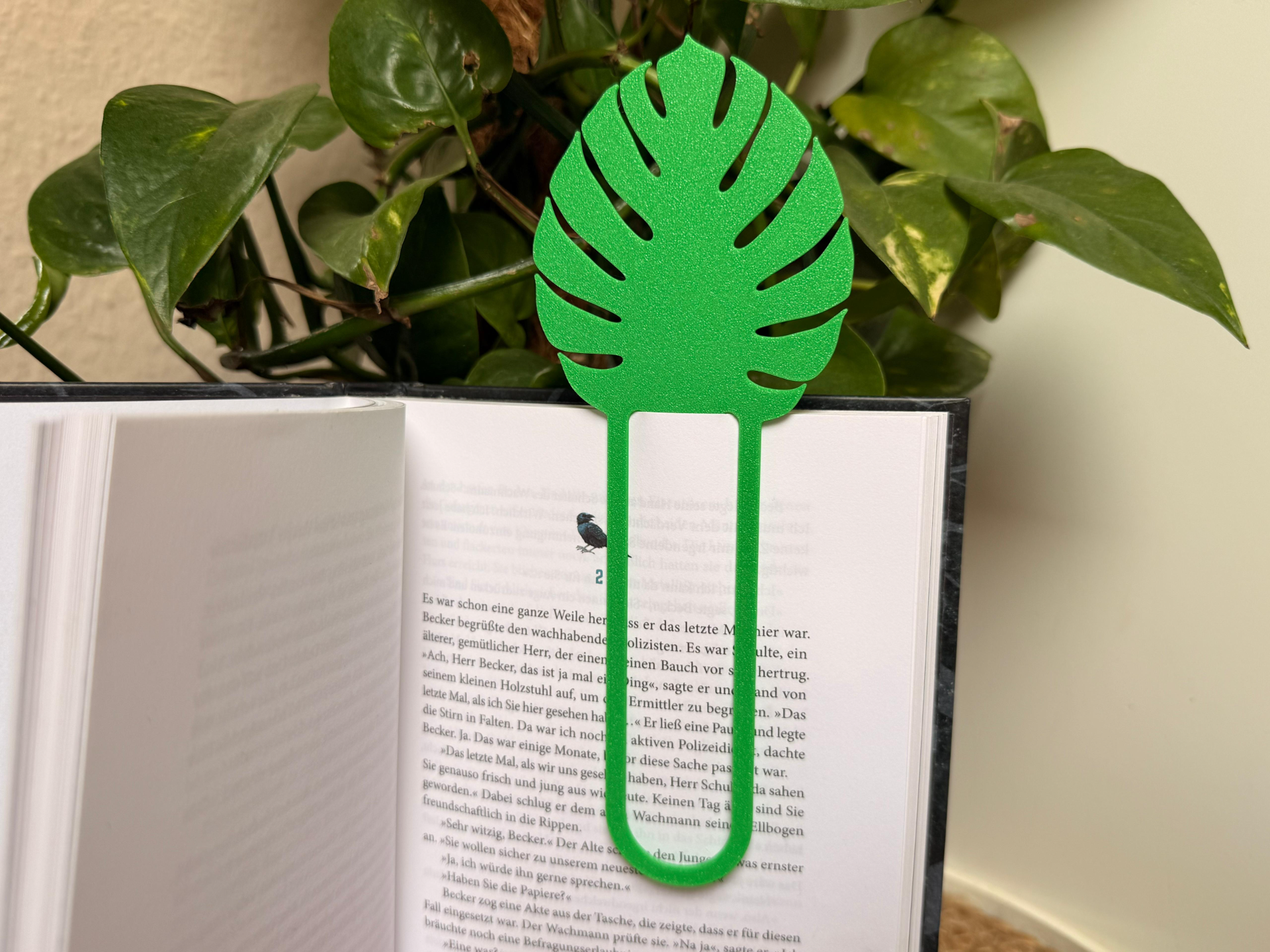 Monstera Deliciosa Leaf Bookmark