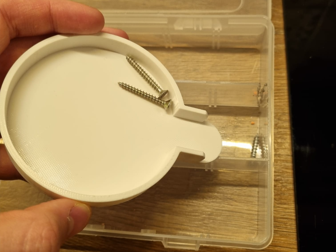 Funnel Screw Tray – Easy Small Parts Holder
