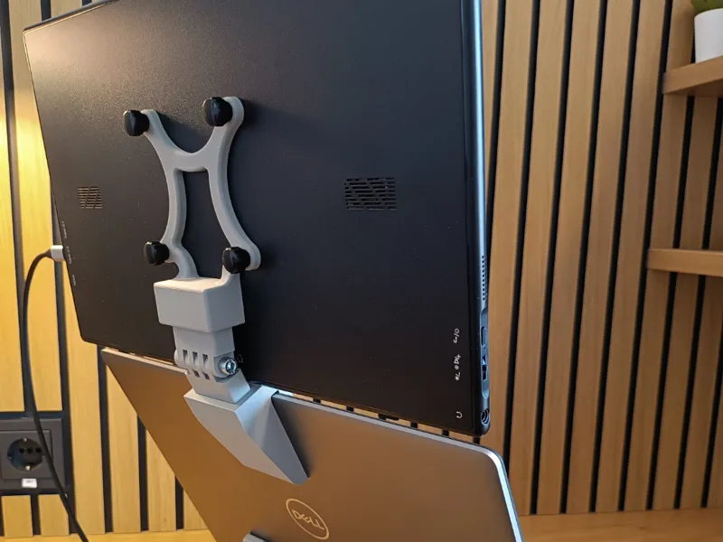 Halterung Monitor iProda zu Dell Precision7560