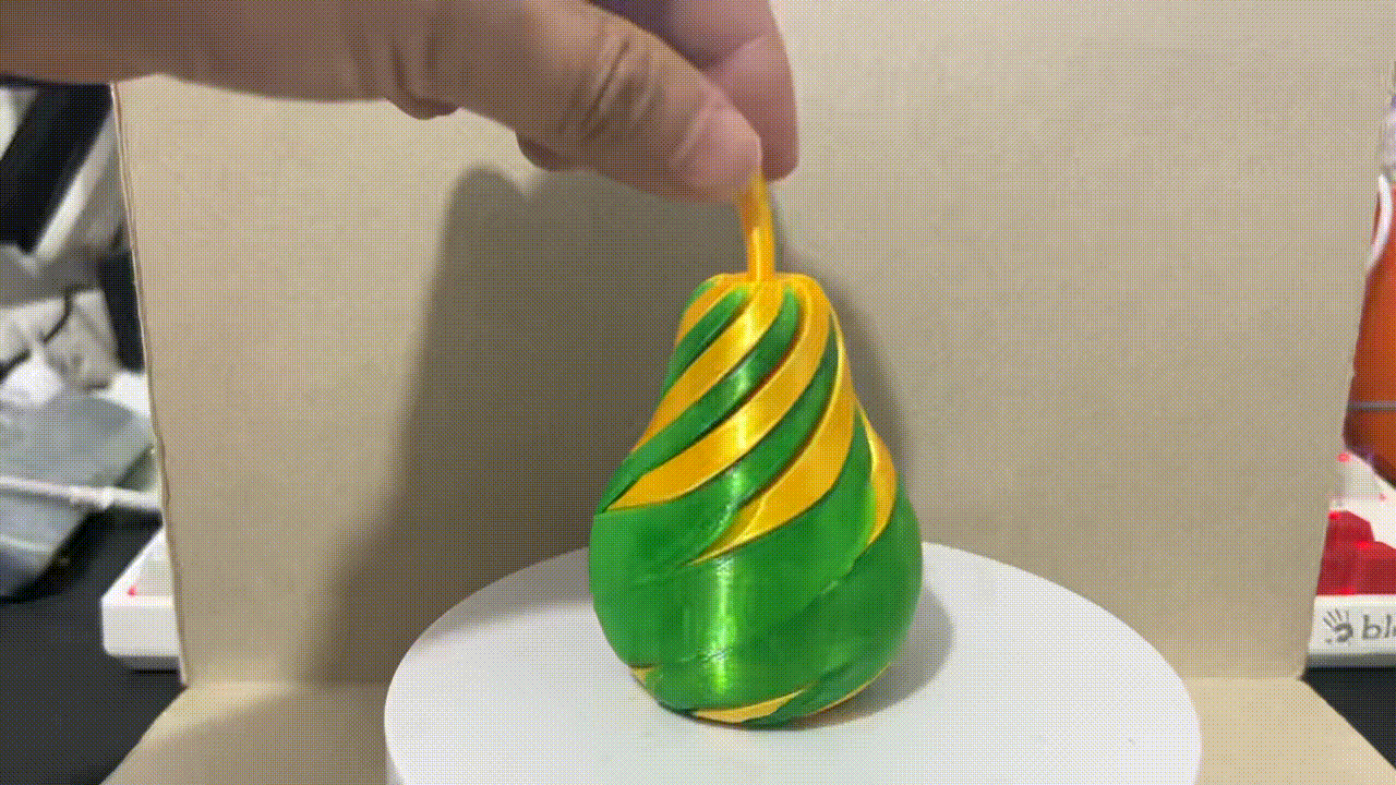 Miniatura 2 do modelo 3D 穿越鸭梨 释放压力 螺旋穿越 指尖陀螺