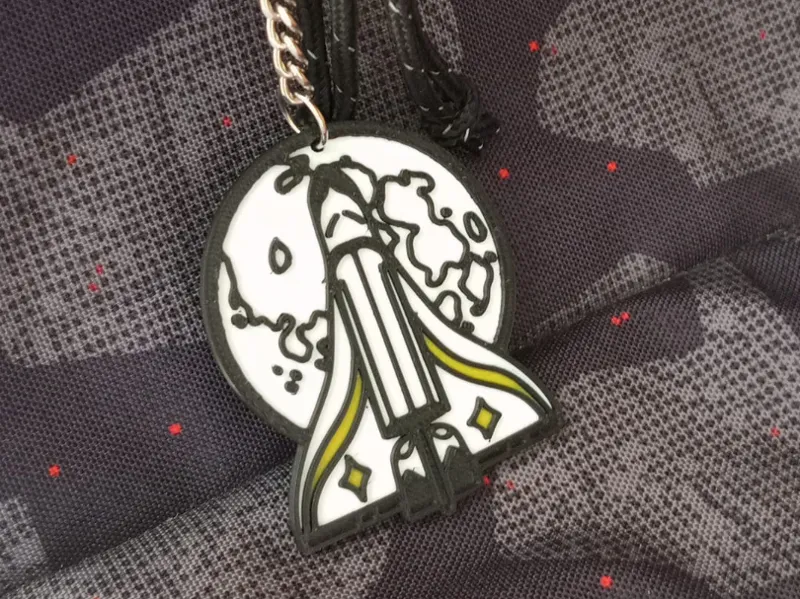 The last of us ellie space shuttle keychain