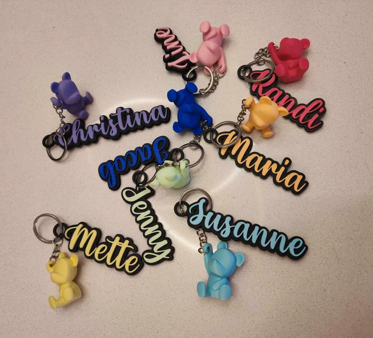 Name keychain +1200 view 2