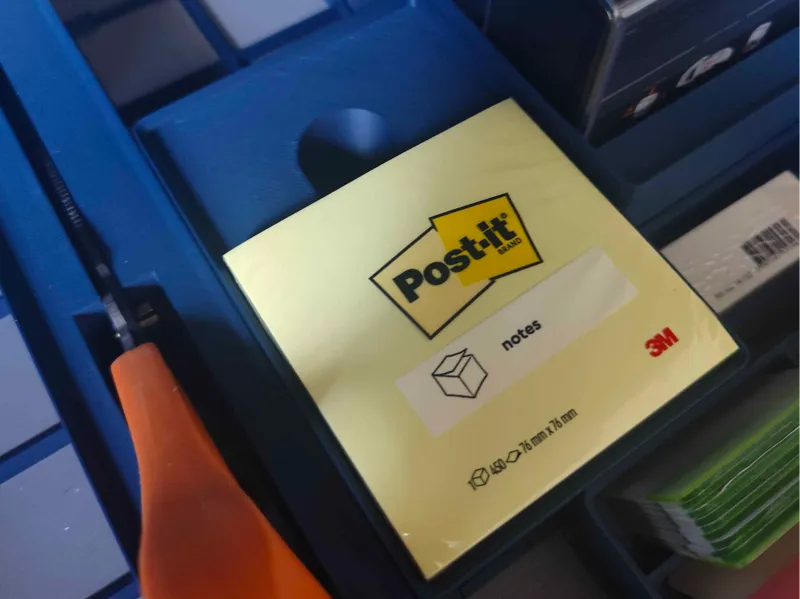 Gridfinity box for standard 76x76 mm postit notes