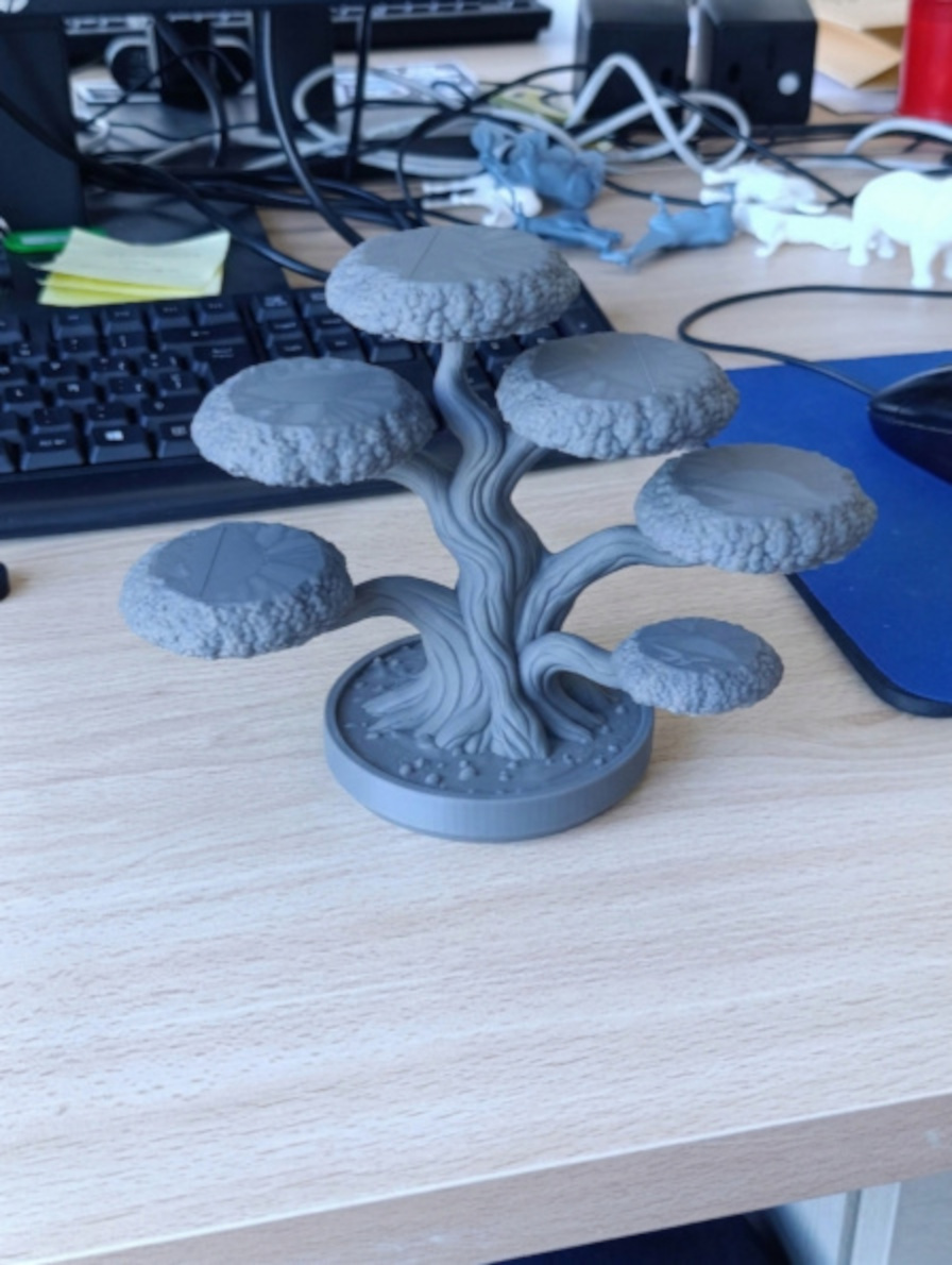 Miniatura 1 do modelo 3D Bonsai Display Stand