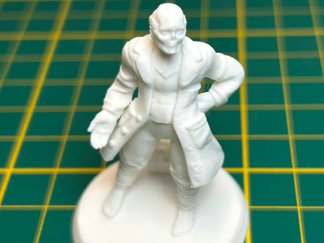 Miniature: Wasteland Ghoul Medic/Scientist