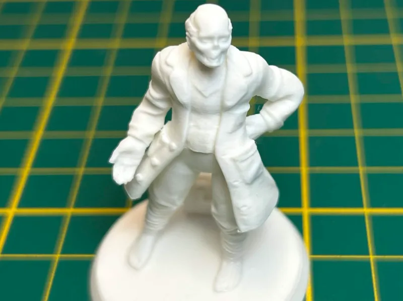 Miniature: Wasteland Ghoul Medic/Scientist