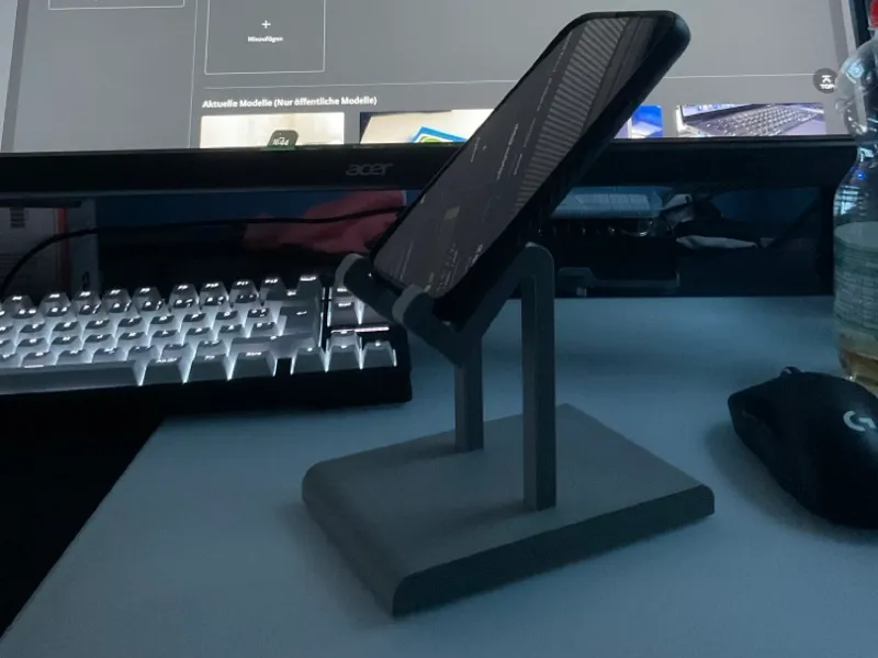 Minimalist Phone & Tablet Stand