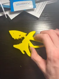 Porte-clés requin à mâchoire mobile — photo 3