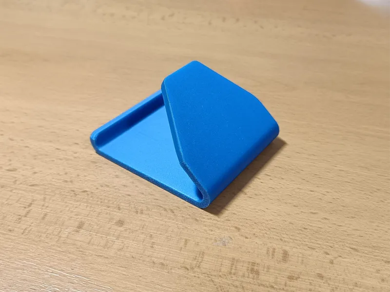 Simple phone stand