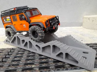 Einfache Hindernisbahn für 1:18 Crawler