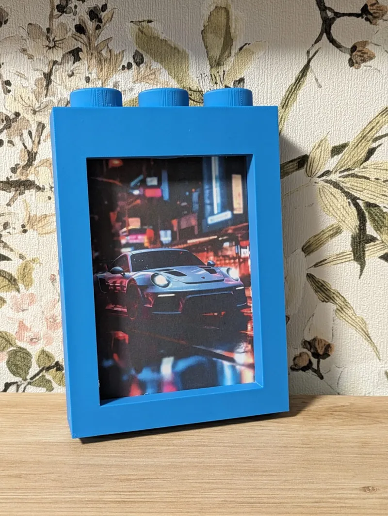 Brick style picture frame