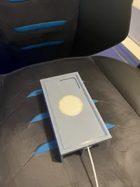 Étagère tête de lit IKEA Malm avec chargeur MagSafe — photo 2