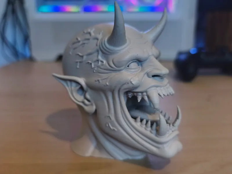TETE DE MONSTRE