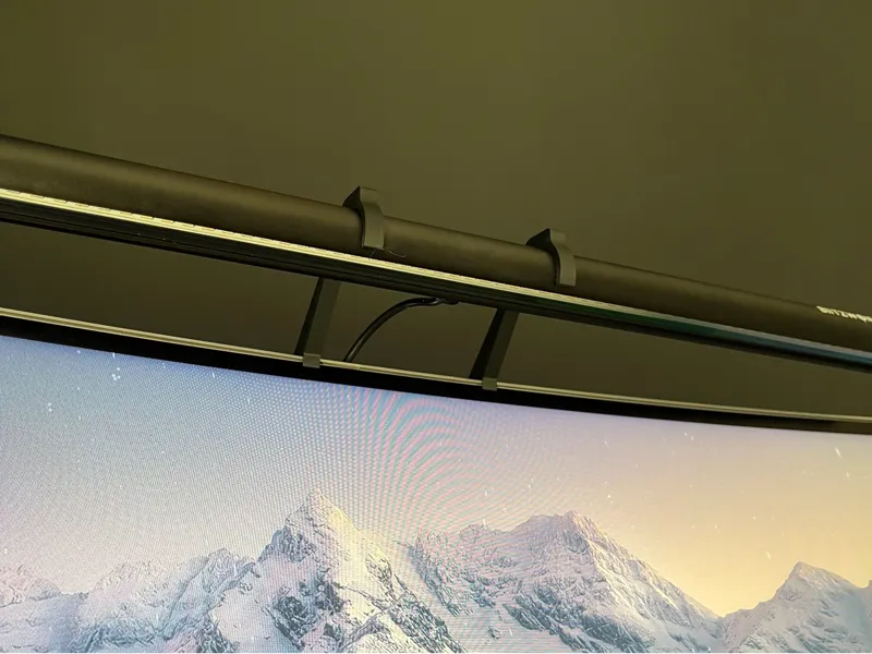 Samsung ultrawide arm for Blitzwolf lightbar LED
