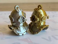 Casque de plongée et porte-clés — photo 1