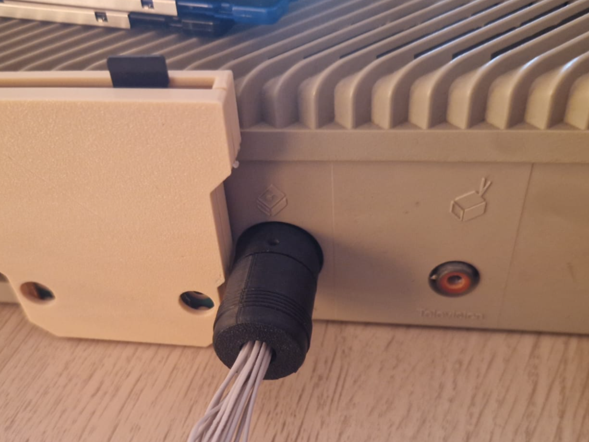 DIN14 plug for ATARI ST & AMSTRAD PC